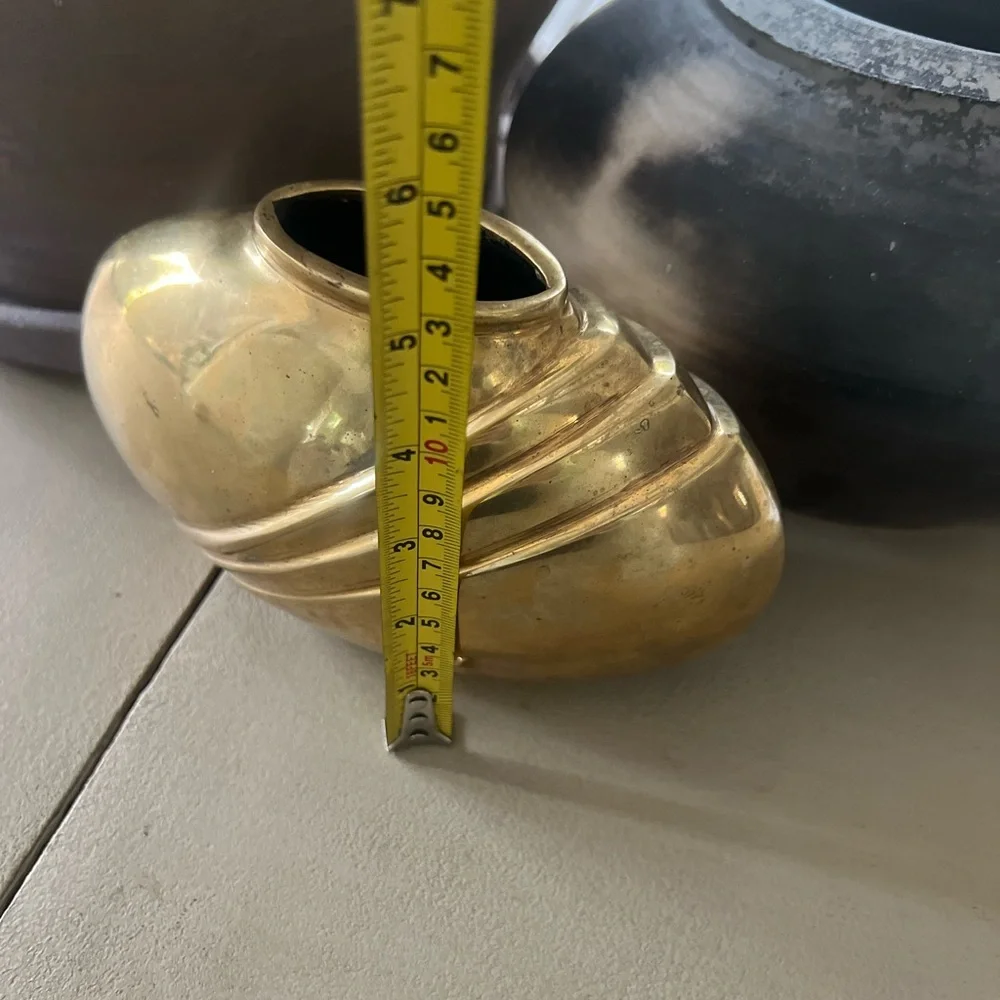 Vintage brass swirl vase — squat globe form, diagonal rib detail, 6.5" wide - Picture 6 of 7